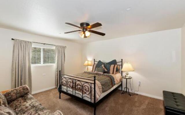 040 Bear Lake Retreat Home