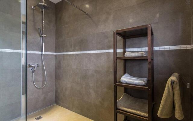 Fabulous Third Floor Apartment Dasiri Downtown Residence