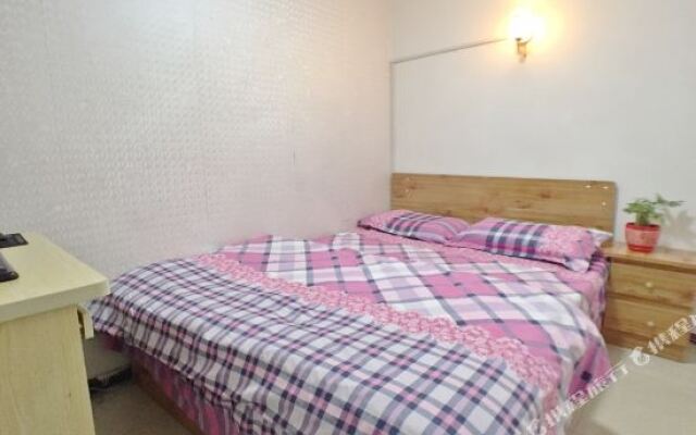 Zhengzhou Yueliangwan Serviced Apartment