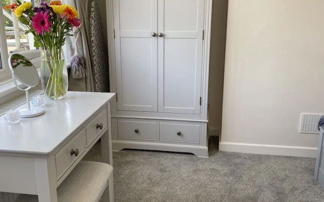 Worthing Beach 180 - 2 bed Seafront With Parking