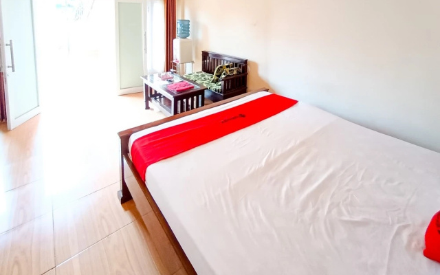 RedDoorz @ Dewa Breeze Inn Near Paralayang – Guest Rooms – Batu