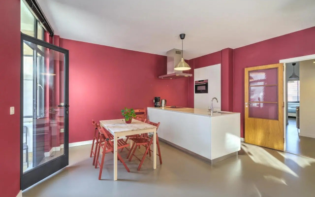 Apartment with Rooftop Terrace in the Heart of Antwerp