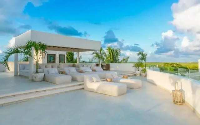 8 Bedroom Luxury Villa With Private Chef Included