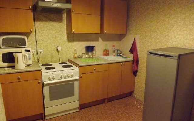 Na Bolshoy Akademicheskoy Apartment