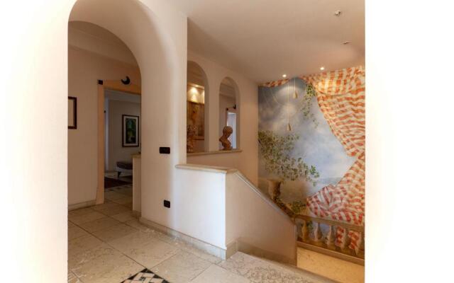 Villa piscina, campo calcetto, tennis, sauna m850