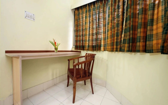 Collection O 5043 Ratnakar Days' Inn