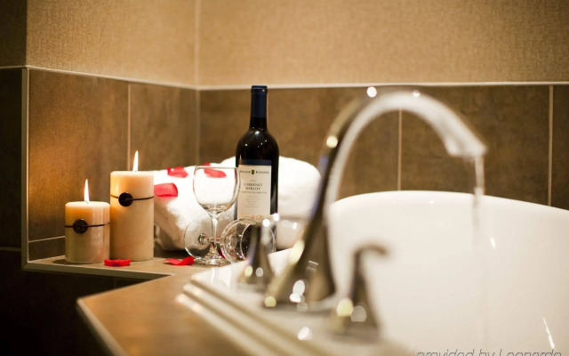 The Kanata Inn Fort Saskatchewan