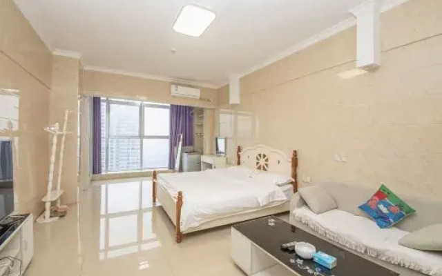 Manzi Homestay (Yiyang Oscar Plaza Branch)