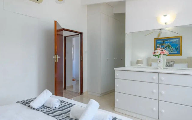 San Lameer Villa Rentals  2813