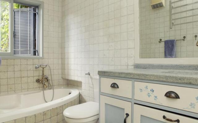 Amzaleg – Neve Tzedek – Unique 3 Story Condo