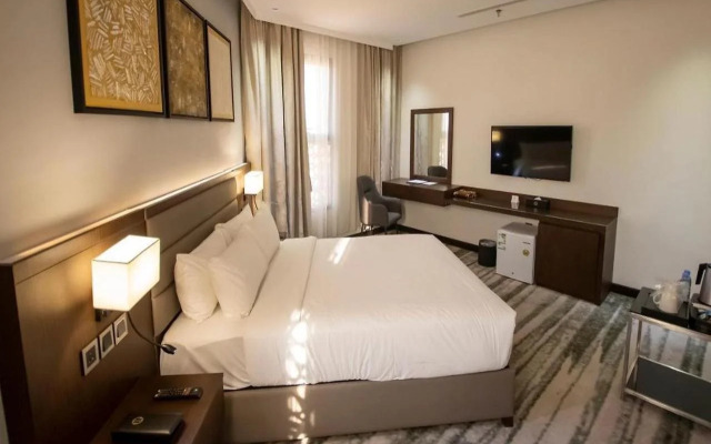 Iris Boutique Taif Heart