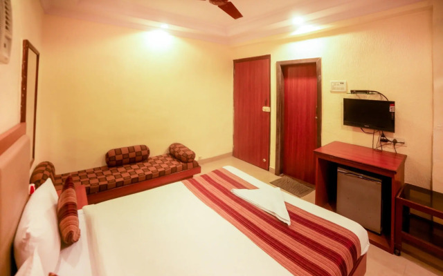 Lucky Hotel Bandra