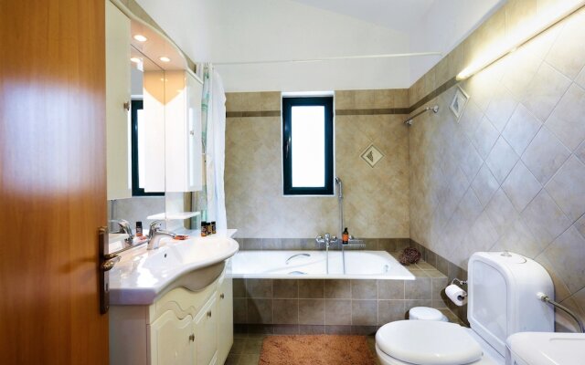 disCrete Villa Lappa