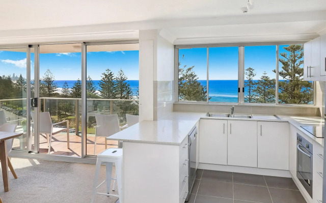 Pacific Regis Apartments