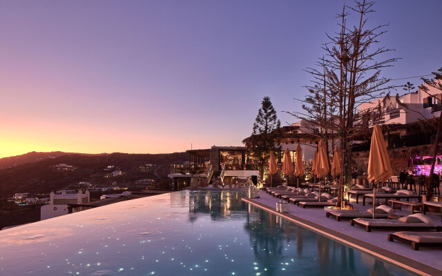 Myconian Utopia Relais & Chateaux