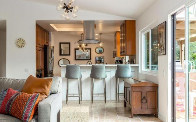 Modern Loma Vista