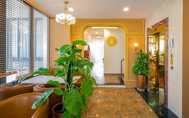 La Fleur Premium Central Apartment