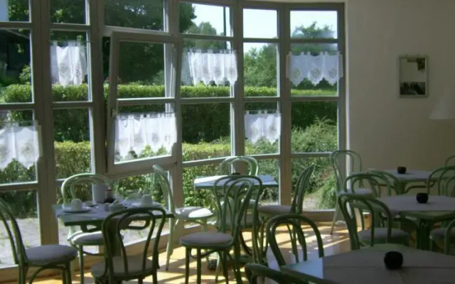 Hotel am Schwanenteich