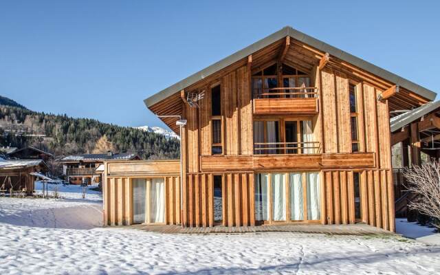 Cozy Chalet in Rhone Alpes With Terrace