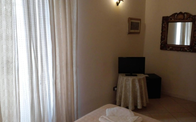 Marta Guest House