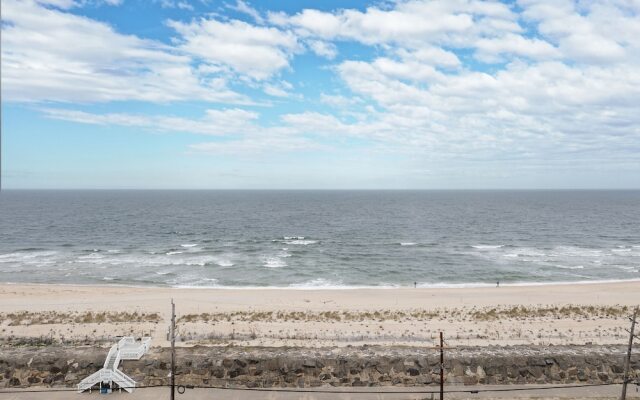 Beachwalk at Sea Bright