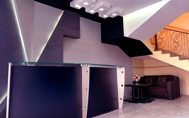Emerald Suites