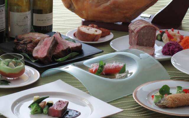 Hotel White Inn Kitashiga