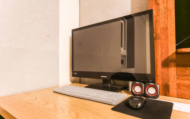 Gyeongsan Evian Hotel (EVIAN HOTEL)