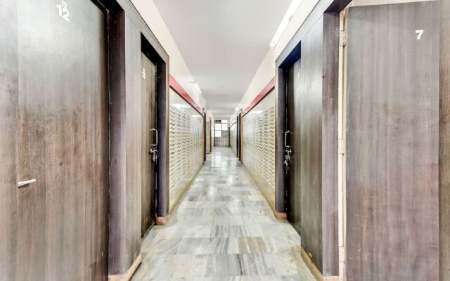 SPOT ON 40292 Hotel Shangrila Inn