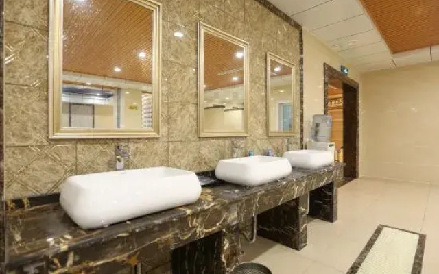 Gongyi Hotel