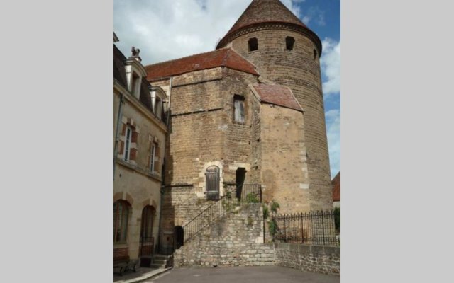 Burgondy Medieval city Studio 3***