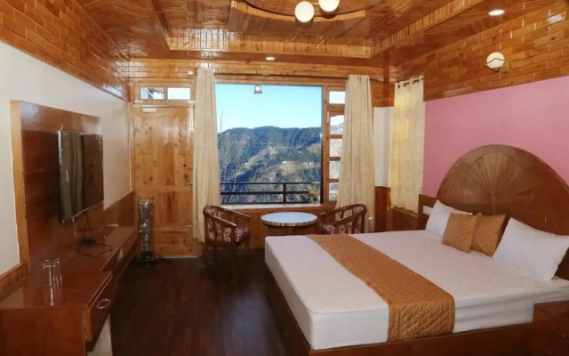 Wood Crista Retreat by Park Tree