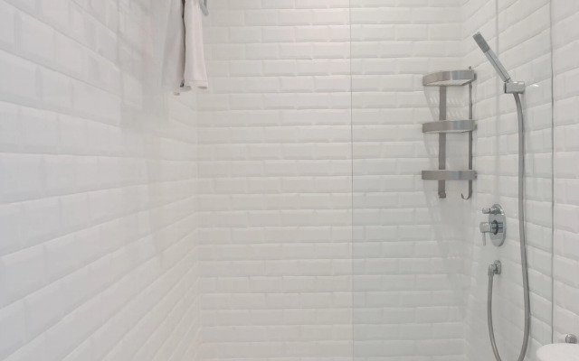 White Tree Residence