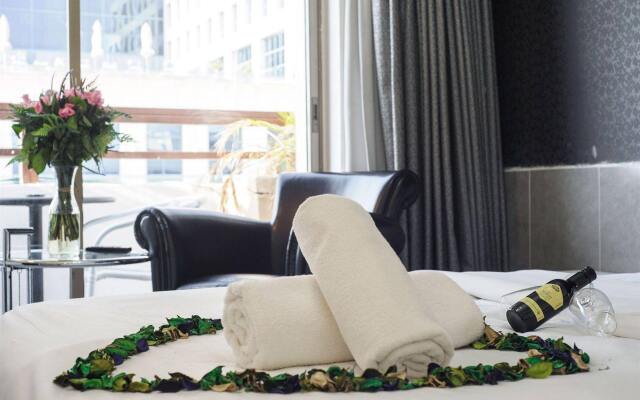 Shore Suites