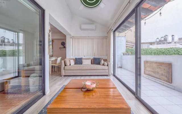 2 BR Condo in Hotel - Beach - Pools - Kids Club