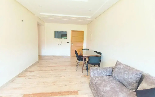 Les Belles Residences E
