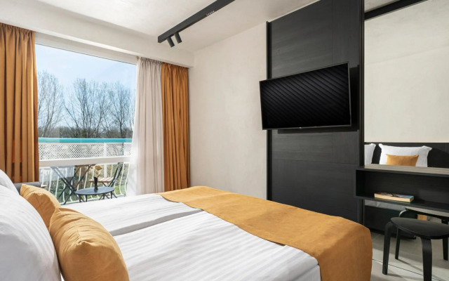 Zefir Hotel