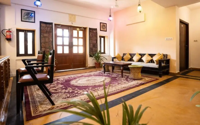 Hotel Golden Legacy - By PRAMANA EXP