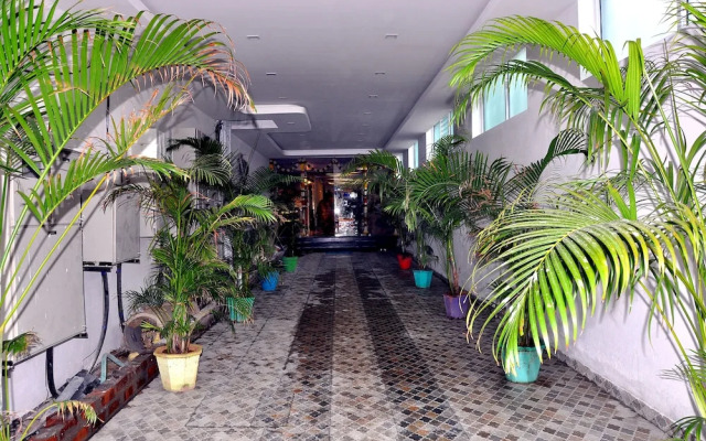 Hotel SDM Golden Tower