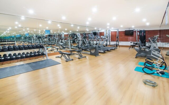 Sunday Hotel Holiday International Dubai