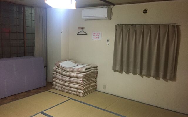 Guesthouse Hakodate Bay - Hostel