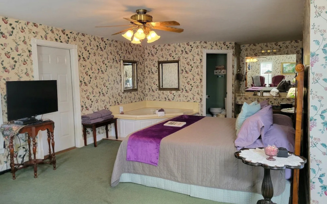 Evening Shade Inn
