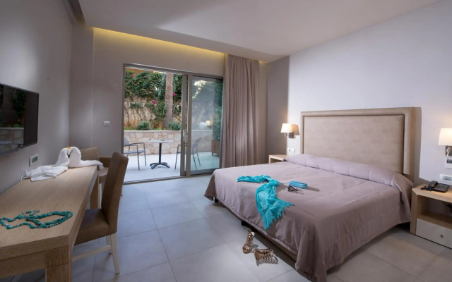 Cactus Beach Hotel