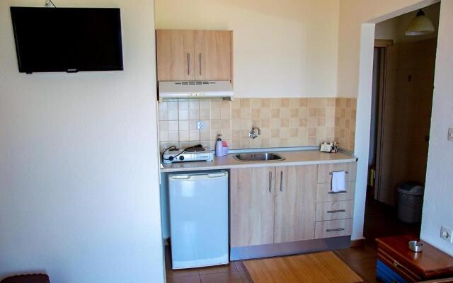 Dimitra House