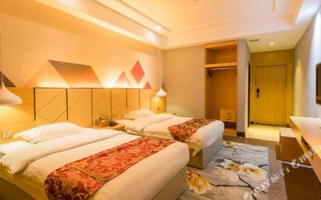 Golden Palace Hotel (Huizhou West Lake Bus Terminal)