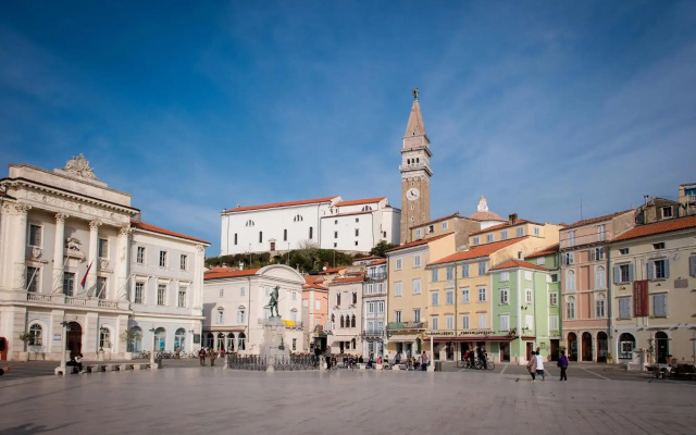 Traditional Piran studio