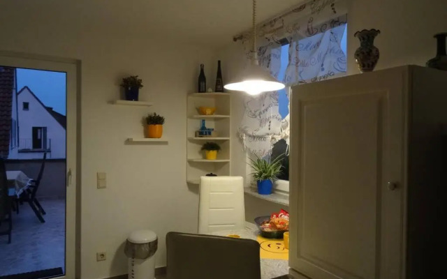 Wohnung ca. 85 qm zzgl. 17 qm Terrasse