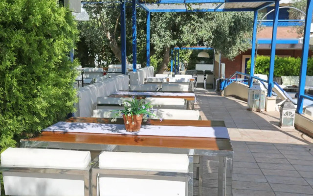 Philoxenia Hotel-Villas