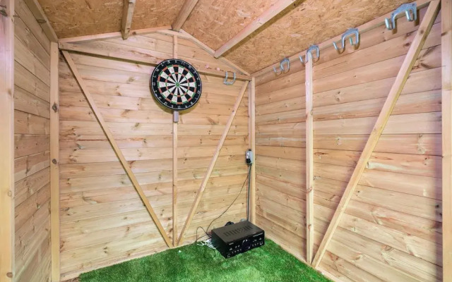 Cosy Retreat in Ashford - Great Location
