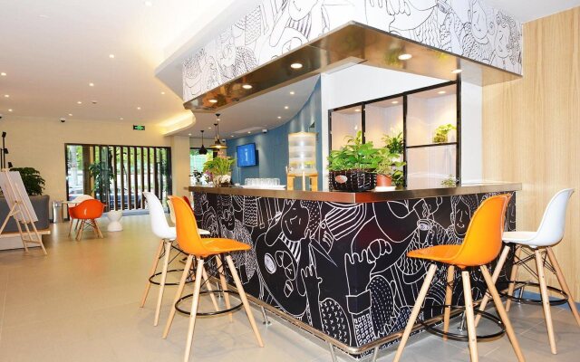 Ibis Shanghai Gubei